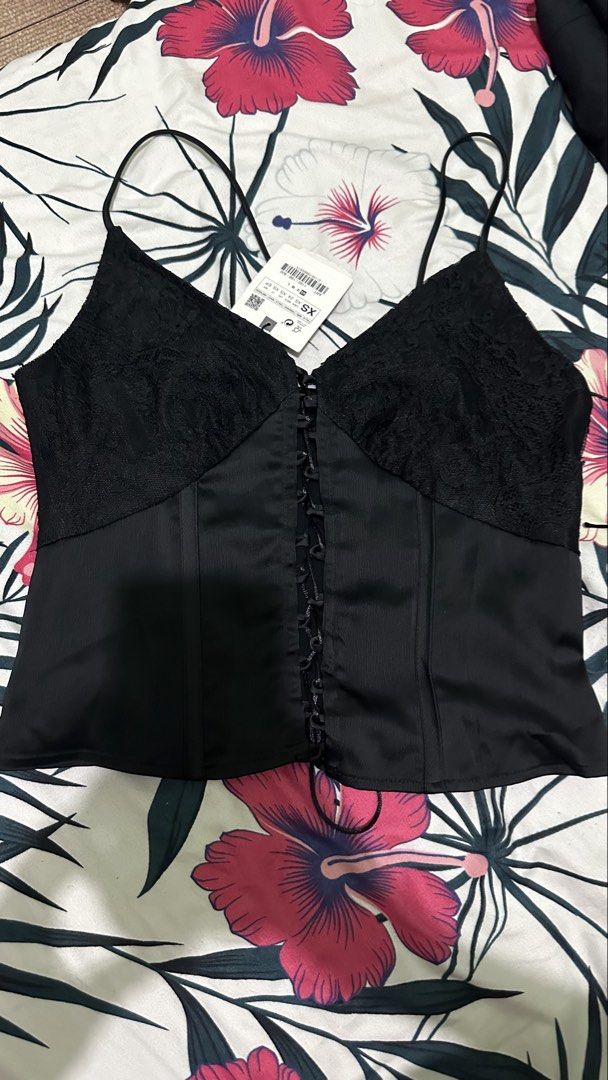 ZARA Sale Tops (Category: Others Tops) located in Manila. Submitted by ccollection_ (Listing ID 1469174454, Image 3). Description: Available sizes: Xsmall and Small 490 each .
