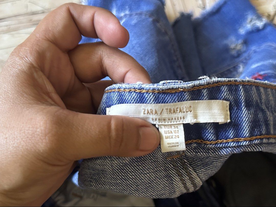 zara short (Category: Shorts) located in Angeles City. Submitted by alejeong27 (Listing ID 1469201700, Image 3). Description: .