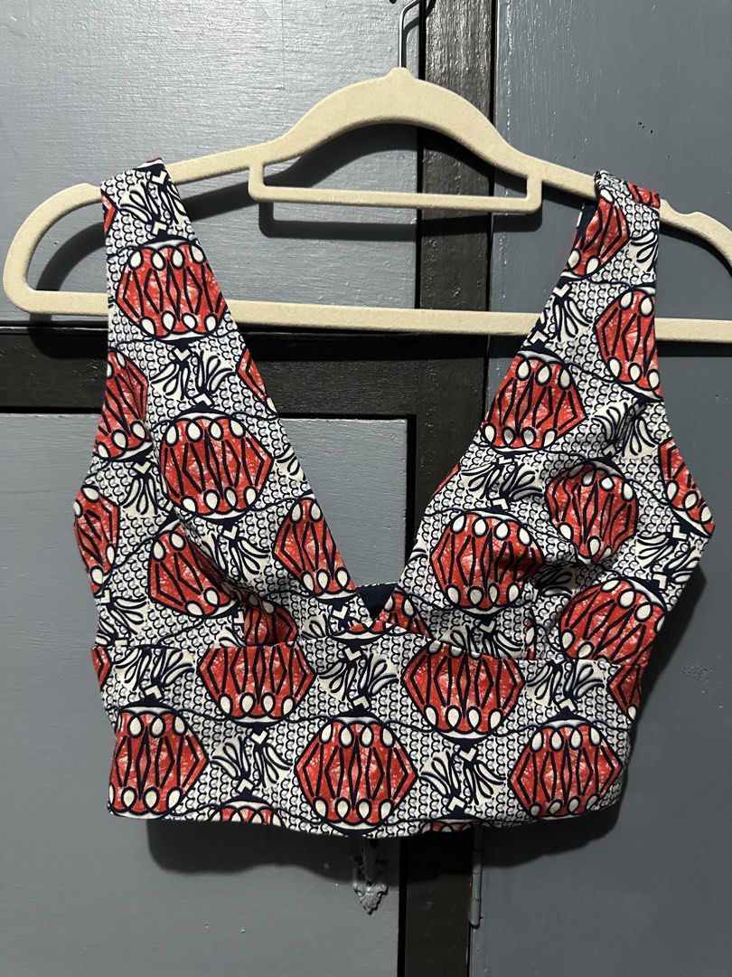 Zara top (Category: Sleeveless) located in Angeles City. Submitted by chemrnn (Listing ID 1469308984, Image 1). Description: .