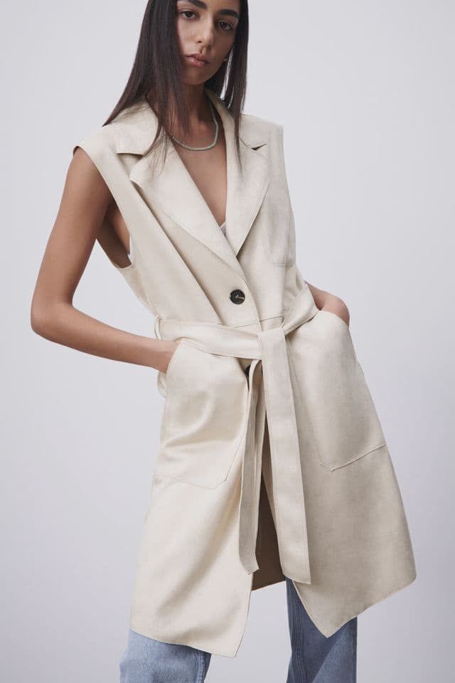 Zara Trench Coat Dress (Category: Dresses) located in Manila. Submitted by maurisio (Listing ID 1469205671, Image 1). Description: .