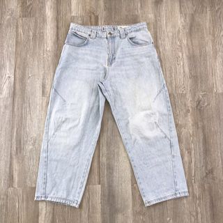 (Category: ) located in . Submitted by tavias.shop (Listing ID 1469209322, Image 1). Description: .