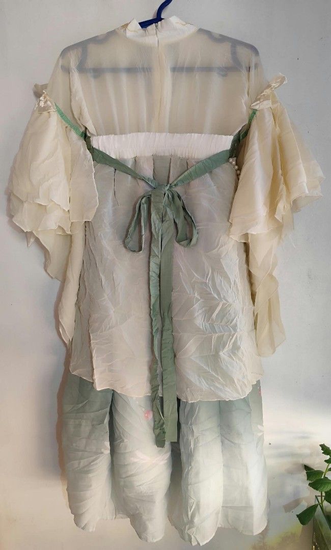 (10-12) HANFU (Category: Babies & Kids Fashion) located in Paranaque City. Submitted by closetbykimkirsten (Listing ID 1469464959, Image 2). Description: ✨𝗛𝗔𝗡𝗙𝗨✨ 🌻𝐂𝐨𝐧𝐝𝐢𝐭𝐢𝐨𝐧: Like New ⚡𝐖𝐨𝐫𝐤𝐢𝐧𝐠 𝐙𝐢𝐩𝐩𝐞𝐫 🌸𝐒𝐢𝐳𝐞: 10 to 12yrs old 🔅𝐈𝐧𝐜𝐡: L-35 & half / W-12 & half 💸𝐌𝐢𝐧𝐞: P250 🔺All Items are PRELOVED in good condition. 🔺Please do manage your expectations. 🔺WASH before USE‼️ 🔺BUY at your own RISK‼️ ❌NO RETURN, N