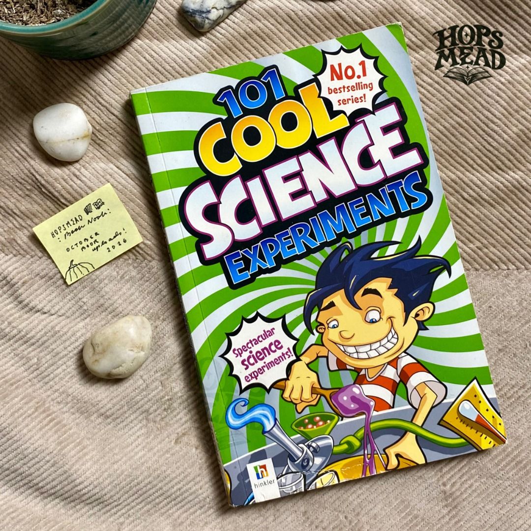 101 COOL SCIENCE EXPERIMENTS BOOK (Category: Storybooks) located in Lucena. Submitted by hopsmead (Listing ID 1469488585, Image 1). Description: :: [𓅓 HOPSMEAD'S FAV!] 101 COOL SCIENCE EXPERIMENTS BOOK by Helen Chapman ₱222 ⏃ Feel free to message us for a negotiation for this beloved one ! :: ABOUT 𓁢 Looks at the origins of the amazing devices that make modern life possible. From printing to the brilliant creations of today's teenage inventors 