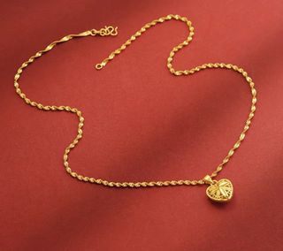 (Category: ) located in . Submitted by vintageaccessories (Listing ID 1469494438, Image 1). Description: .