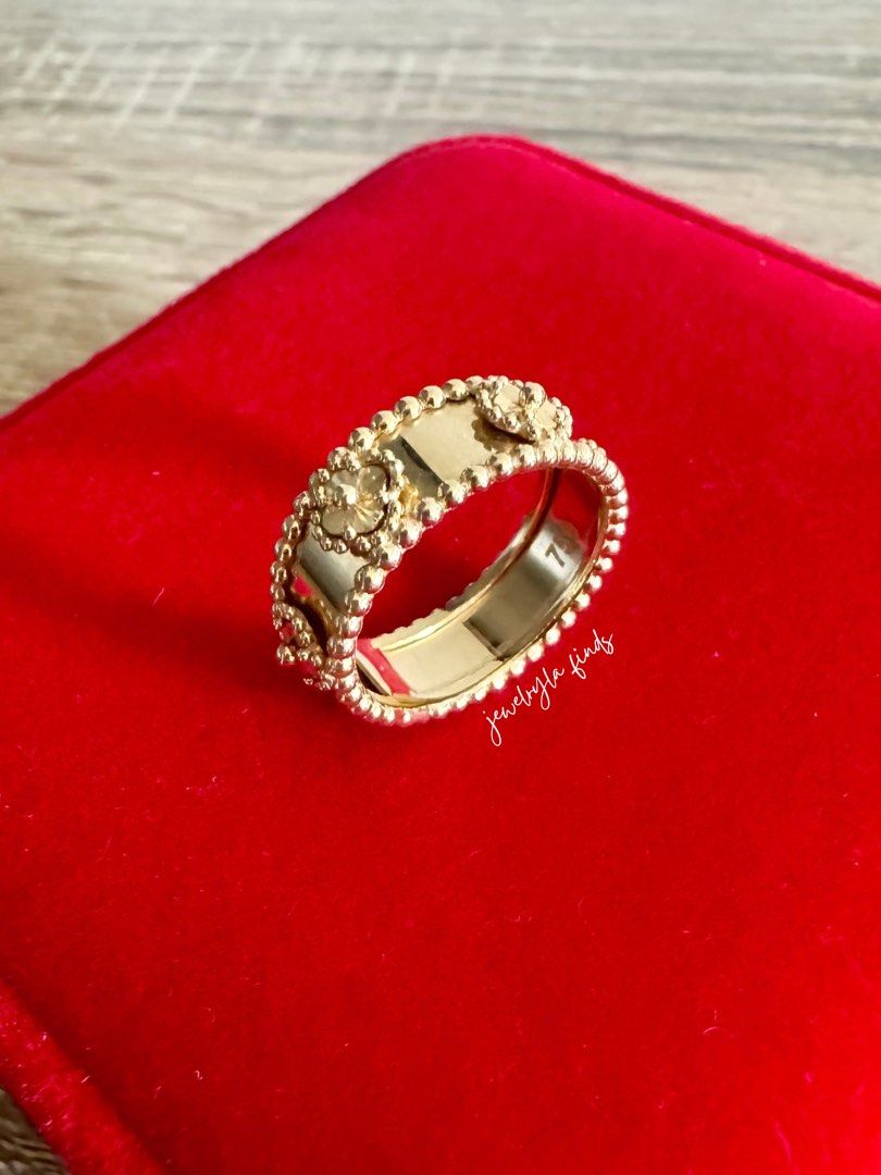 18k Perlee Ring (Category: Rings) located in Cebu City. Submitted by jewelryla_finds (Listing ID 1469548779, Image 1). Description: ⭐️Perlee ring Preloved in pristine condition 18k saudi | size 6-6.5 | 4.83 grams Cop thru lbc with minimal dp 📍Cebu.
