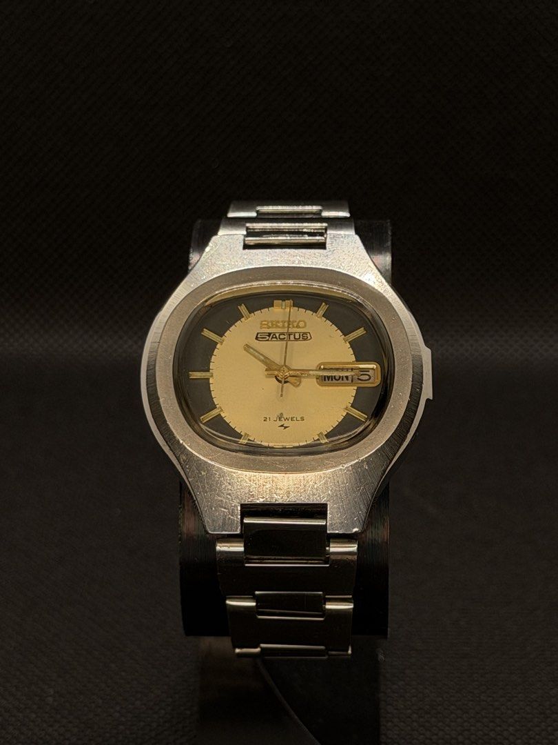 [1975] Vintage Seiko 5 Actus TV type (Category: Men's Watches) located in San Jose. Submitted by midnightwatchersph (Listing ID 1469569737, Image 1). Description: [1975] Vintage Seiko 5 Actus TV type 7019-5020 Pear-yellow dial Seiko 7019 automatic movement Original head Original Seiko bracelet (Period correct) 38 mm case size (excluding crown) Collector’s timepiece. ✨ 9.0/10 condition 💸PRICE: 4,500.