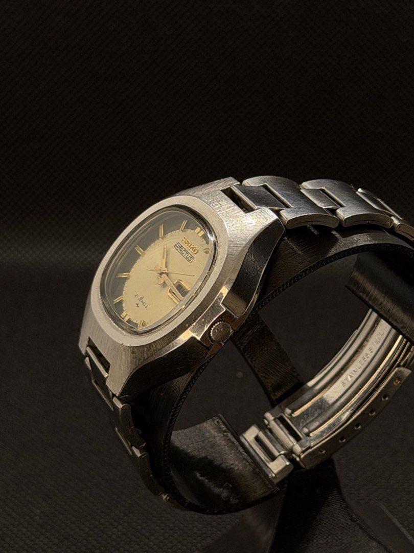 [1975] Vintage Seiko 5 Actus TV type (Category: Men's Watches) located in San Jose. Submitted by midnightwatchersph (Listing ID 1469569737, Image 2). Description: [1975] Vintage Seiko 5 Actus TV type 7019-5020 Pear-yellow dial Seiko 7019 automatic movement Original head Original Seiko bracelet (Period correct) 38 mm case size (excluding crown) Collector’s timepiece. ✨ 9.0/10 condition 💸PRICE: 4,500.