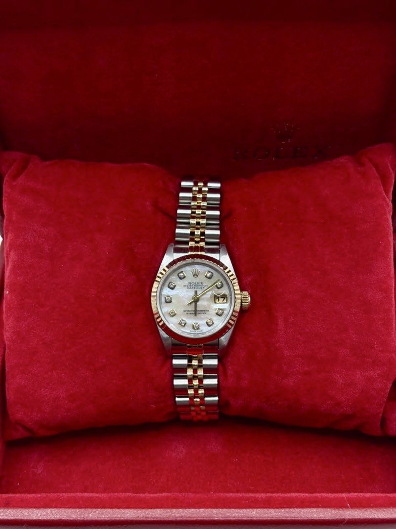 1995 MOP Datejust 26mm (Category: Luxury Watches) located in Pasig City. Submitted by nicoestradaa (Listing ID 1469499653, Image 1). Description: Rolex Datejust Mother of Pearl diamond dial 18k Yellow gold bracelet and bezel 26mm 69173 1995 year model 9.5/10 condition Comes with box, manuals and tags Open for authentication 360k.