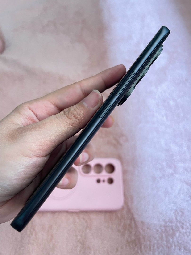 1 Month Old Tecno Camon 50 Ultra 5G (Category: Android Others) located in Quezon City. Submitted by Jaaazzzz (Listing ID 1469571553, Image 3). Description: 37 days old Acquired last Sept. 15, 2026 Moonshadow 8+256gb 99% smooth NO ISSUES 100% battery health Warranty until Oct. 15, 2027 Complete package.