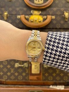 (Category: ) located in . Submitted by redrabbitluxury (Listing ID 1469430225, Image 1). Description: .