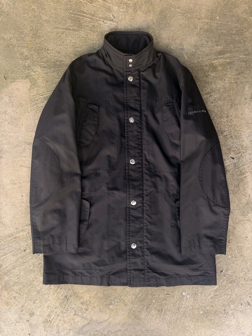 2010 Louis vuitton parka jacket (Category: Luxury Apparel) located in Cavite. Submitted by shiro_____. (Listing ID 1469473524, Image 1). Description: For sale🔥 2010 Louis vuitton parka jacket Size 44 fits medium Length 32 Width 22 Gently used Price 18500 Pm🗝️.