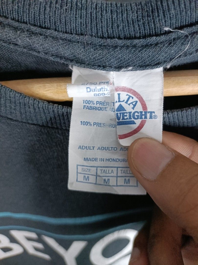 2016 Beyonce The Formation Tour (Category: Tshirts & Polo Shirts ) located in Cabuyao City. Submitted by junkthreads.finds (Listing ID 1469512088, Image 3). Description: Tag: Delta Pro Weight Dimes: 19.5x29.5 Issue(s): Hairlines/cracks Color may vary due to lightning..