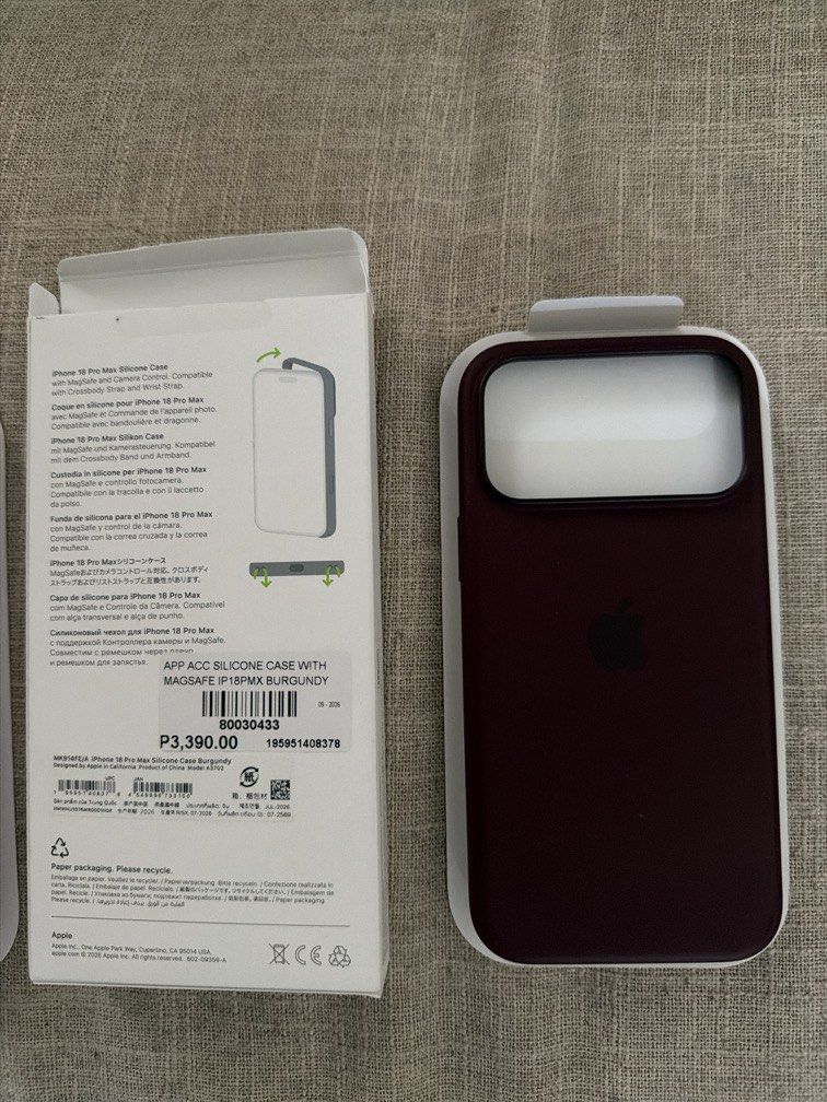2 for 5k Brand New Authentic Apple Cases for iPhone 18 Pro Max (Category: Cases & Sleeves) located in Quezon City. Submitted by domstreet (Listing ID 1469434609, Image 3). Description: 2 cases for 5k! ( 2,500php each compared to OG price of 3,390php) 1 case only - 2990php Brand new and bought from Digital Walker & Power Mac Center RFS: want a different color.
