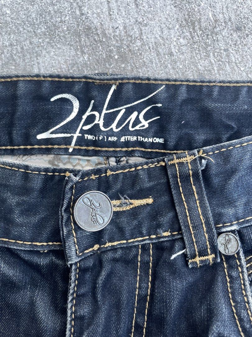 2plus Clawmarks Jeans (Category: Jeans) located in Manila. Submitted by jarchive (Listing ID 1469478953, Image 3). Description: - Excellent condition - Size 30 - Thigh 10 - Length 41 - Leg open 6.5 MOP: GCASH 📩.