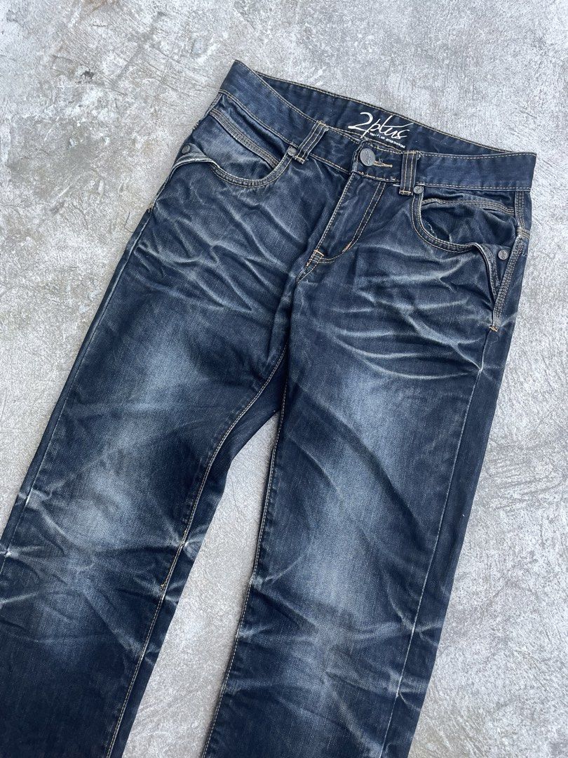 2plus Clawmarks Jeans (Category: Jeans) located in Manila. Submitted by jarchive (Listing ID 1469478953, Image 2). Description: - Excellent condition - Size 30 - Thigh 10 - Length 41 - Leg open 6.5 MOP: GCASH 📩.