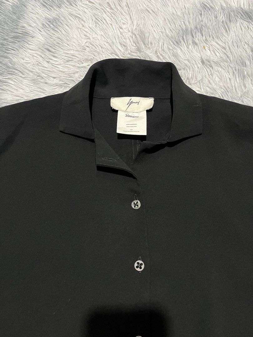 30menu Top (Category: Others Tops) located in Sasmuan (Sexmoan). Submitted by winterclothes.ph (Listing ID 1469552159, Image 2). Description: 30menu Top Width 26 Length 22.5 Excellent Condition Missing 1 button.