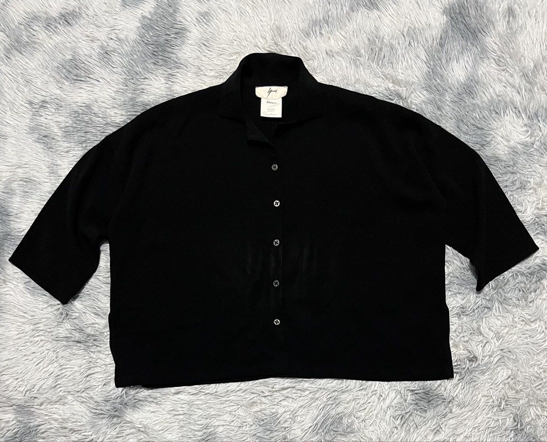 30menu Top (Category: Others Tops) located in Sasmuan (Sexmoan). Submitted by winterclothes.ph (Listing ID 1469552159, Image 1). Description: 30menu Top Width 26 Length 22.5 Excellent Condition Missing 1 button.