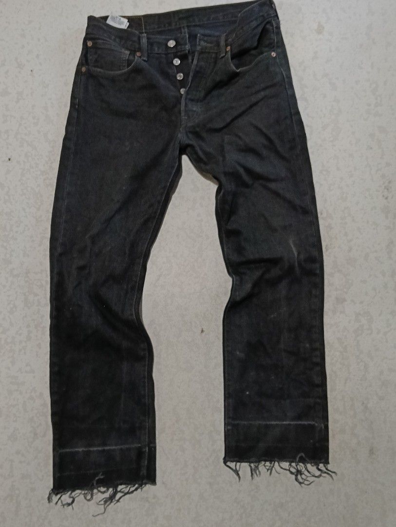 501 extended patch (Category: Joggers) located in Ajuy. Submitted by aljohndalumpines88 (Listing ID 1469565786, Image 2). Description: issue cut off but all good length 5'7 pa baba ang user.
