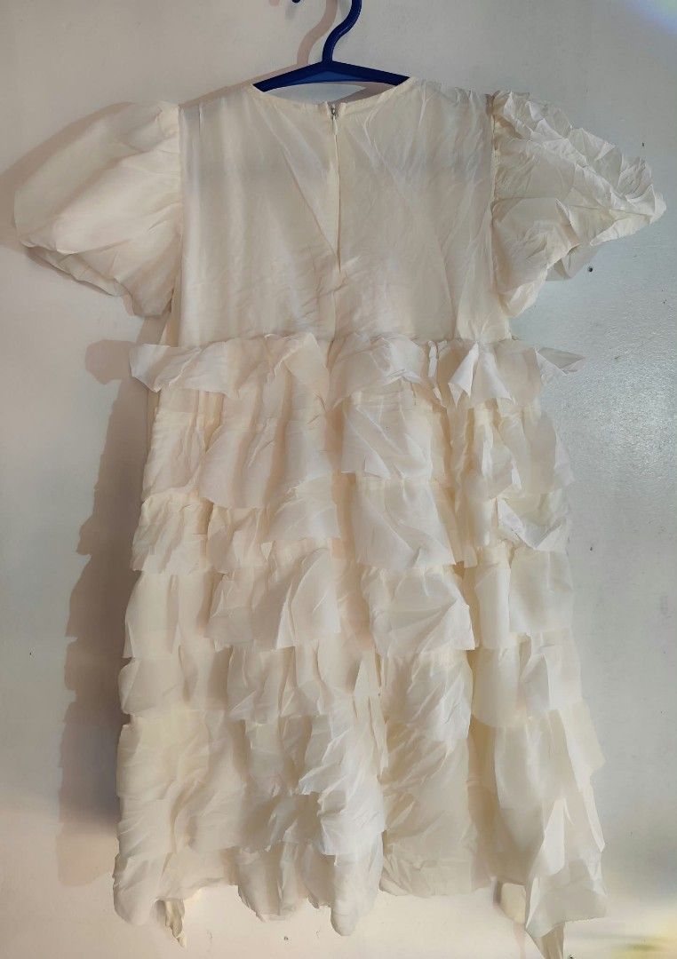 (7-9) DRESS (Category: Babies & Kids Fashion) located in Paranaque City. Submitted by closetbykimkirsten (Listing ID 1469470022, Image 2). Description: ✨𝗗𝗥𝗘𝗦𝗦✨ 🌻𝐂𝐨𝐧𝐝𝐢𝐭𝐢𝐨𝐧: Like New ⚡𝐖𝐨𝐫𝐤𝐢𝐧𝐠 𝐙𝐢𝐩𝐩𝐞𝐫 🌸𝐒𝐢𝐳𝐞: 7 to 9yrs old 🔅𝐈𝐧𝐜𝐡: L-26 & half / W-12 & half 💸𝐌𝐢𝐧𝐞: P120 🔺All Items are PRELOVED in good condition. 🔺Please do manage your expectations. 🔺WASH before USE‼️ 🔺BUY at your own RISK‼️ ❌NO RETURN, NO EX