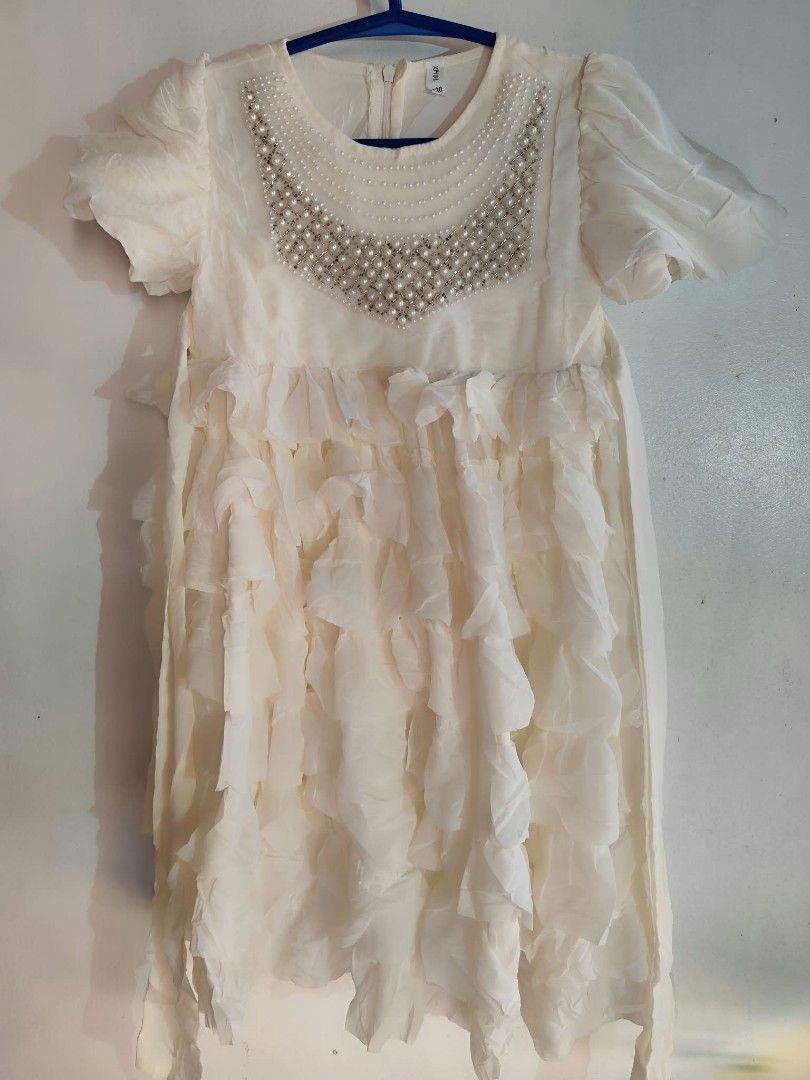 (7-9) DRESS (Category: Babies & Kids Fashion) located in Paranaque City. Submitted by closetbykimkirsten (Listing ID 1469470022, Image 1). Description: ✨𝗗𝗥𝗘𝗦𝗦✨ 🌻𝐂𝐨𝐧𝐝𝐢𝐭𝐢𝐨𝐧: Like New ⚡𝐖𝐨𝐫𝐤𝐢𝐧𝐠 𝐙𝐢𝐩𝐩𝐞𝐫 🌸𝐒𝐢𝐳𝐞: 7 to 9yrs old 🔅𝐈𝐧𝐜𝐡: L-26 & half / W-12 & half 💸𝐌𝐢𝐧𝐞: P120 🔺All Items are PRELOVED in good condition. 🔺Please do manage your expectations. 🔺WASH before USE‼️ 🔺BUY at your own RISK‼️ ❌NO RETURN, NO EX