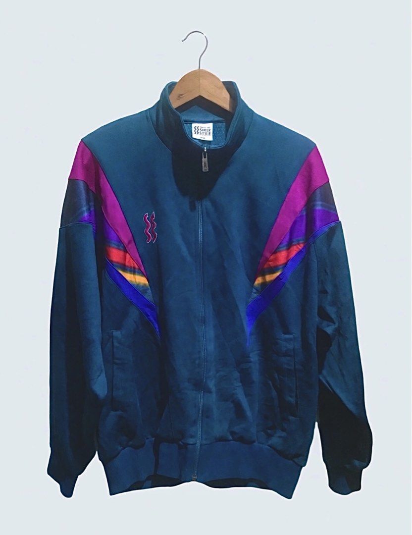 80’s Jacket Preloved (Category: Coats, Jackets and Outerwear) located in Siniloan. Submitted by cleo_fas (Listing ID 1469562102, Image 1). Description: Shipping Via : SPX, J&T, LBC — Location Laguna —Payment First Policy —Shipping Fee Not Yet Included.