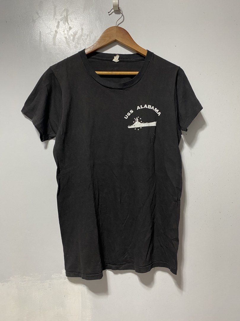 80s USS Alabama Military (Category: Tshirts & Polo Shirts ) located in Dumaguete. Submitted by hippiyippe (Listing ID 1469538633, Image 1). Description: Issue loose stitching Dimes 19 by 26.