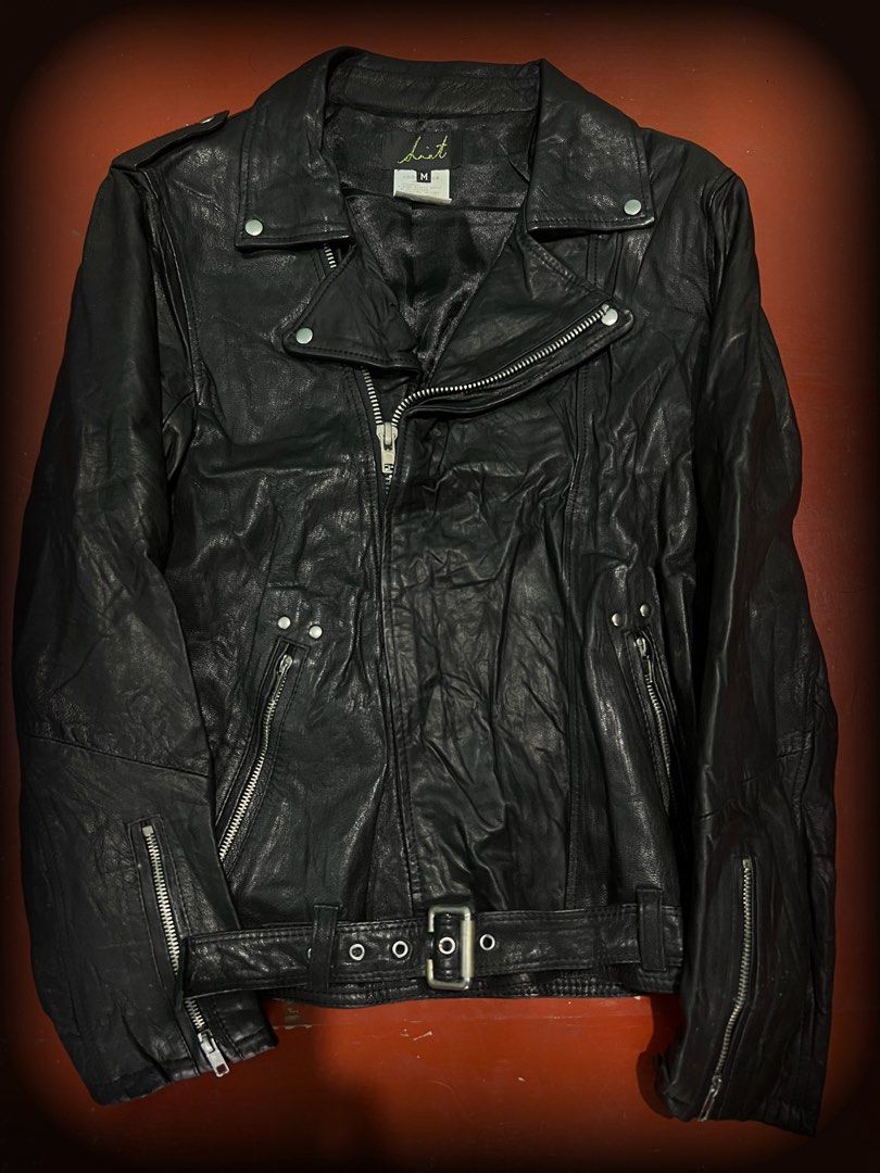 90s diet butcher (Category: Coats, Jackets and Outerwear) located in Lucena. Submitted by proxyhere (Listing ID 1469510003, Image 1). Description: 90s Diet Butcher Rider Leather Jacket w adjustable waist belt length 25 width 19.