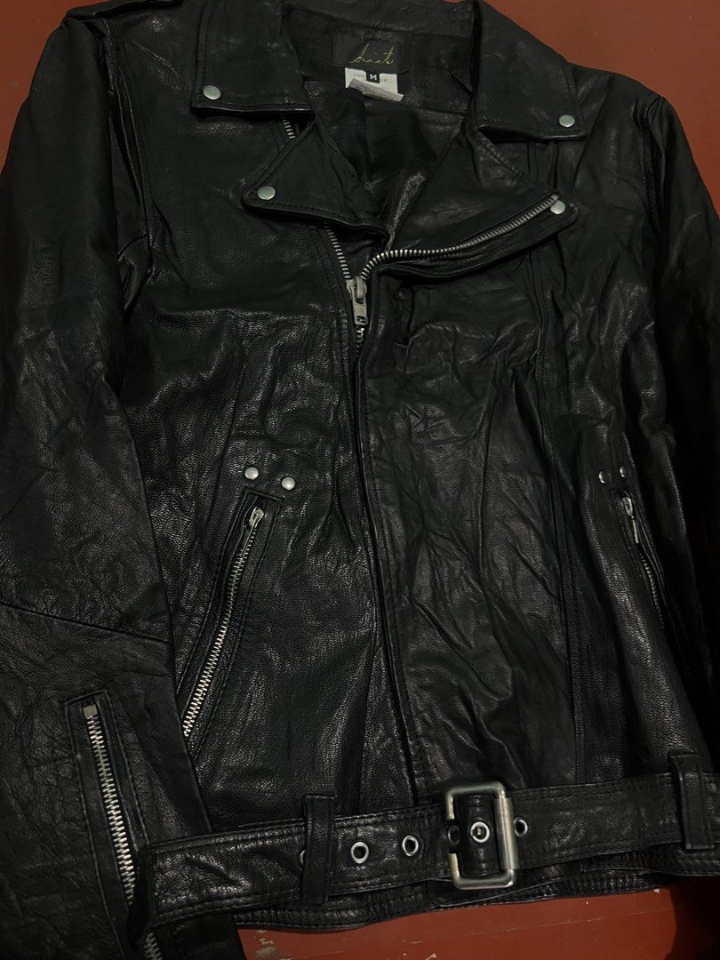 90s diet butcher (Category: Coats, Jackets and Outerwear) located in Lucena. Submitted by proxyhere (Listing ID 1469510003, Image 3). Description: 90s Diet Butcher Rider Leather Jacket w adjustable waist belt length 25 width 19.