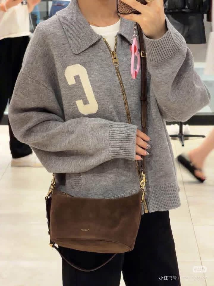 ☘️ Demi Crossbody Bag (Category: Cross-body Bags) located in Manila. Submitted by shan_kenz (Listing ID 1469567632, Image 1). Description: ☘️ Demi Crossbody Bag L: 10.0" H: 5.5" W: 4.0" P2,000 Actual Photo Plus SF.