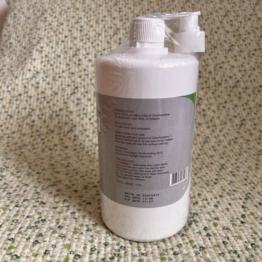 🧴 FOR SALE: Saniscrub-E Antiseptic Solution 1000ml (Category: Medical Supplies & Tools) located in Makati City. Submitted by zyennapp (Listing ID 1469397916, Image 2). Description: Selling my extra Saniscrub-E Antiseptic Solution! Uses: * Helps cleanse the skin before certain medical procedures. * Used for antiseptic skin preparation. * Helps reduce germs on the skin when used as directed. Reminder: ⚠️ Please use as directed by your doctor, espe