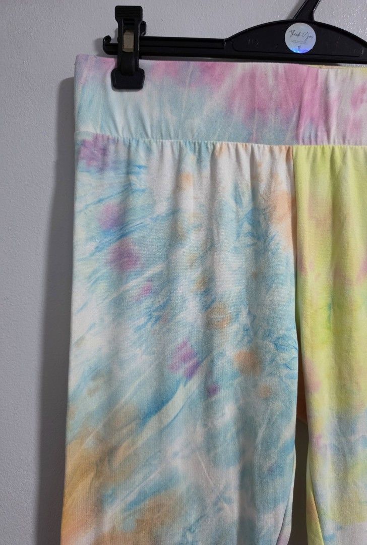 A87 Tie-Dye Leggings Pastel Multicolor (Category: Activewear) located in Paranaque City. Submitted by franinnashop (Listing ID 1469476431, Image 3). Description: Declutter - Brand: A87 aeropostole - Design: Fun pastel tie-dye (pink, yellow, blue, orange) - Fit: Stretchy elastic waistband - Measurements: Waist 28-30 inches | Length 37 inches | Inseam 26 inches - Perfect for: Lounging or casual workouts.