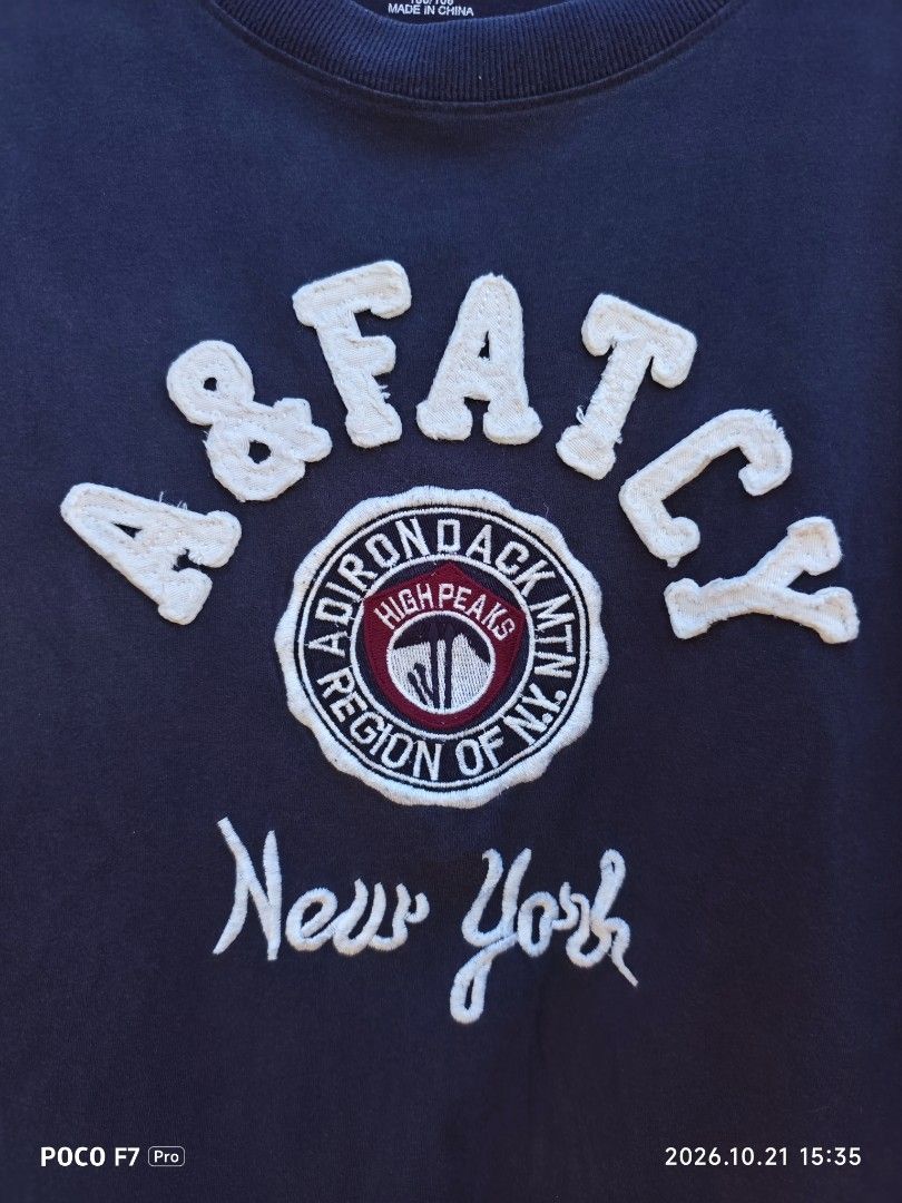 Abercrombie & Fatcy (Category: Activewear) located in Mexico. Submitted by josephnuqui1980 (Listing ID 1469457603, Image 2). Description: A&Fatcy Good condition No issue Color rate 9/10 Dimes: Medium to Semi Large 21Wx29L.