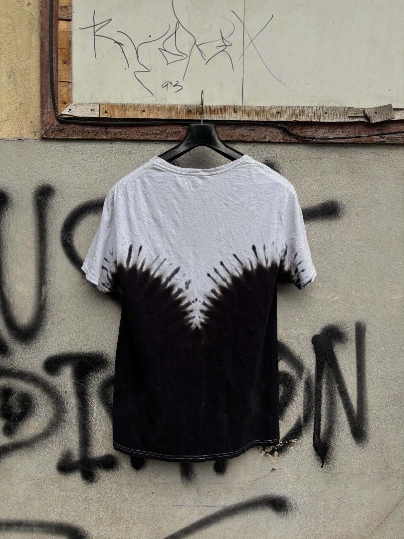 AC/DC Tie-Dye Shirt (Category: Tshirts & Polo Shirts ) located in Iligan City. Submitted by kon_thrift (Listing ID 1469396104, Image 2). Description: Size on tag: Medium Dimensions: W-20 / L-27 Condition: Excellent Color rate: 9.5/10 -Minimal pinhole Mine: ₱399 + (sf) Loc: Iligan City, Mindanao. (CAN SHIP NATIONWIDE)✈️🇵🇭.