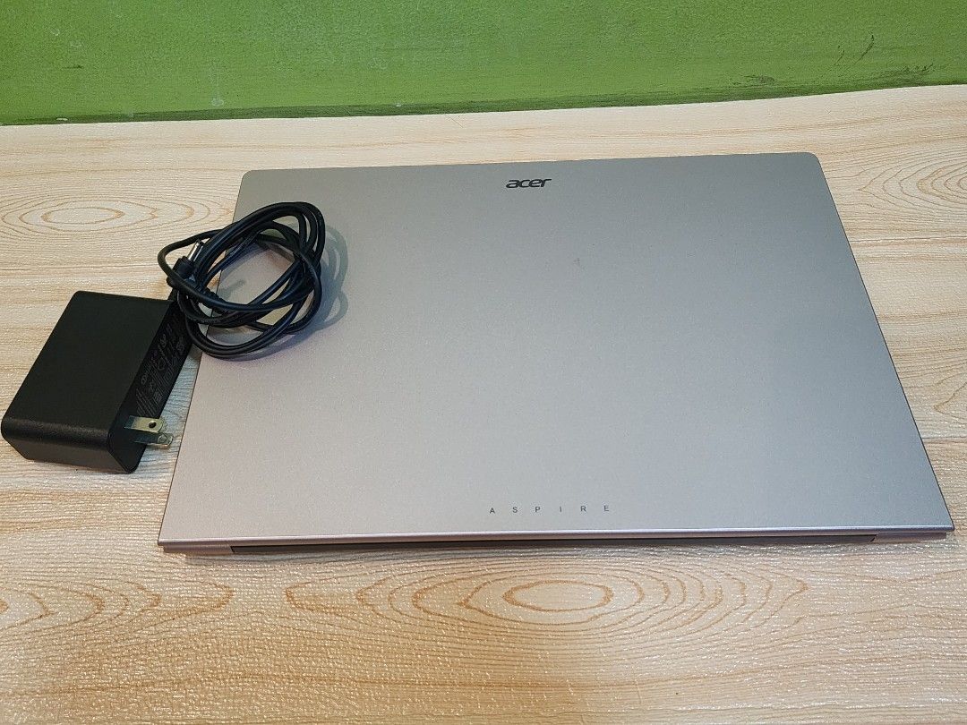 Acer corei3 aspire lte14,13generation. (Category: Laptops & Notebooks) located in Manila. Submitted by abdulfatak37758 (Listing ID 1469531961, Image 2). Description: - Model: Acer Aspire lte 14(rose pink) - Display: 14-inch WUXGA screen - Processor: Intel Corei3 _13generation - Memory: DDR5 RAM - OS: Windows 11 - Ports: HDMI and USB-C - Features: QWERTY keyboard layout and large trackpad - Inclusions: Original power adapter with cable - Condition