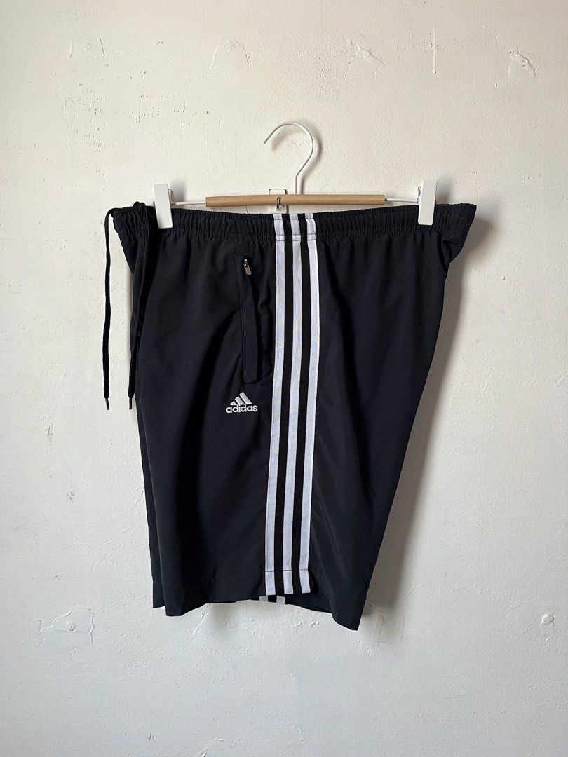 Adidas AEROREADY Essentials 3-Stripes Shorts (Category: Activewear) located in Cagayan de Oro. Submitted by vigo999 (Listing ID 1469423661, Image 1). Description: Adidas AEROREADY Essentials 3-Stripes Shorts Size M/30 Condition: Excellent Color rate: 9.5/10 No issues Dimes: 30-34x18 Hem: 11.
