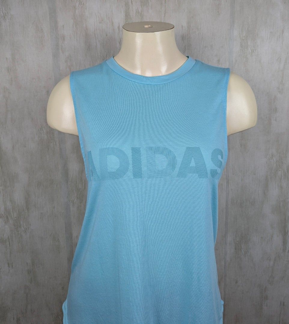 Adidas away day tank (Category: Activewear) located in General Santos City (Dadiangas). Submitted by kakrots.06 (Listing ID 1469402232, Image 3). Description: Adidas away day tank Cotton Excellent condition XS on tag but can fit to S W:17"-18" L:26" (S) Non-Padded 200 + SF Ship via J&T Express MOP: Gcash/Maya/Maribank/Gotyme 📍 Location: General Santos City.