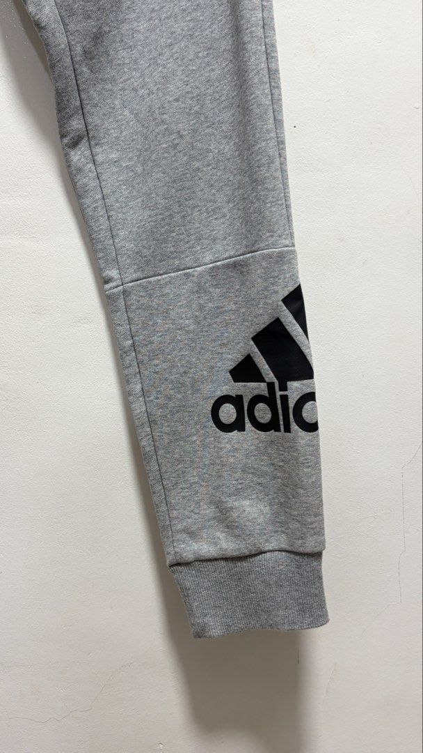 Adidas Gray Track Pants (Category: Coats, Jackets and Outerwear) located in Manila. Submitted by petlover777 (Listing ID 1469511800, Image 2). Description: Best fit to small 28-32 waist 38.5 length GOOD AS NEW! 🔥 no issue, bagong bago! 📍Location: Barangay 235 Zone 22 Villaruel St. Abad Santos Manila 🛵 J&T | Lalamove.