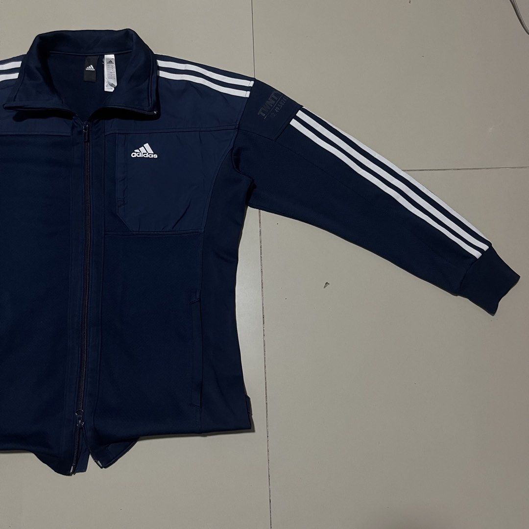 ADIDAS HYBRID WARM UP TRACK JACKET (Category: Coats, Jackets and Outerwear) located in Manila. Submitted by balanse (Listing ID 1469459340, Image 2). Description: SIZE: L ON TAG DIMES: 23W X 28L EXCELLENT CONDITION. 9.9 HONEST COLOR RATE. NONE ANY ISSUE..