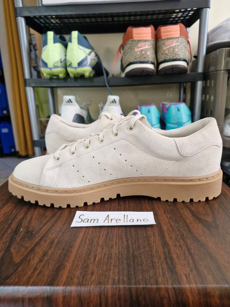 Adidas Men's Stan Smith Freitzeit (Category: Sneakers) located in Quezon City. Submitted by thehashwallph (Listing ID 1469478494, Image 2). Description: Retirement Sale! Until Maubos Nalang ang Stocks! Adidas Men's Stan Smith Freizeit Size Available: Men's 10.5US Only Original Price: ₱7,500.00 WALANG IBANG SIZE PASS SA LOWER PRICE Used 2x to the office Almost new Excellent condition Small spots on one toe as seen in pic 100% Legit & Original Comp