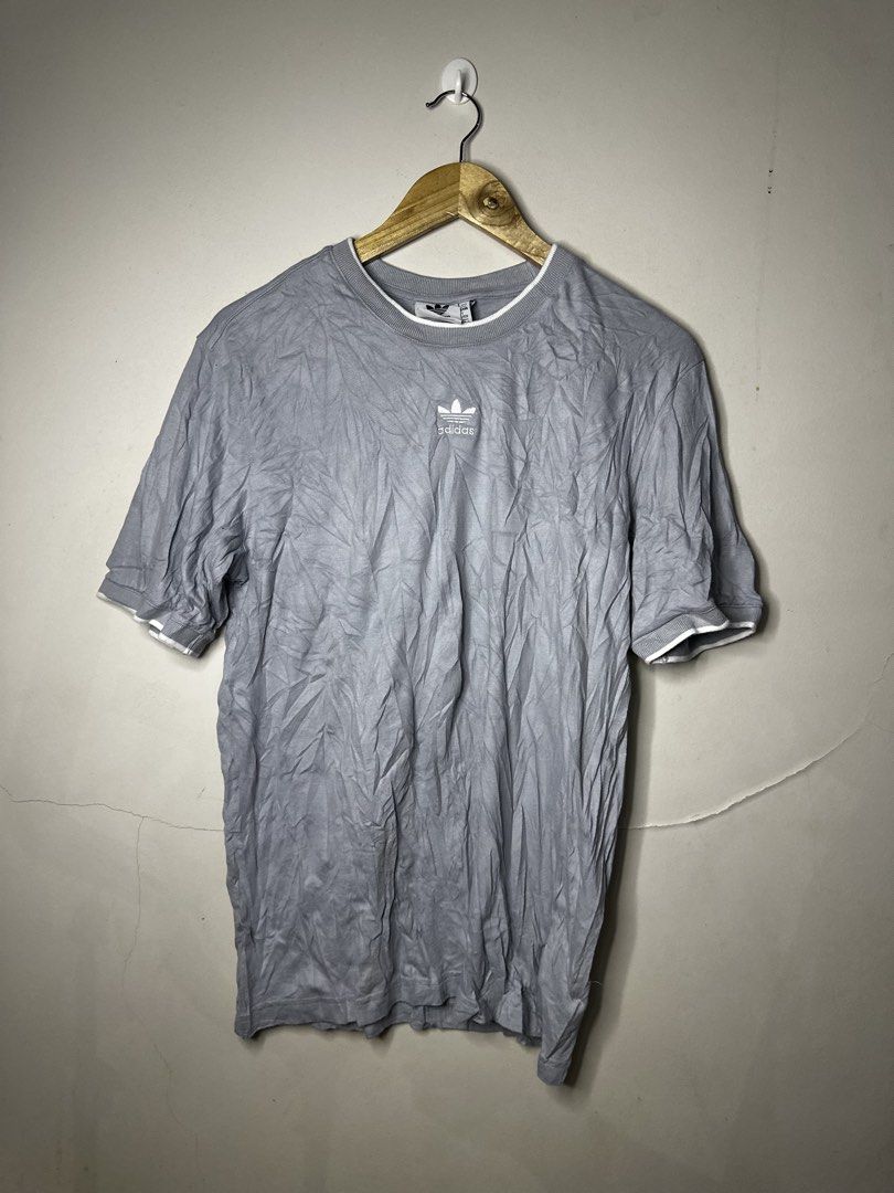 ADIDAS MID LOGO (Category: Tshirts & Polo Shirts ) located in Molave. Submitted by thriftmate13 (Listing ID 1469474751, Image 1). Description: .