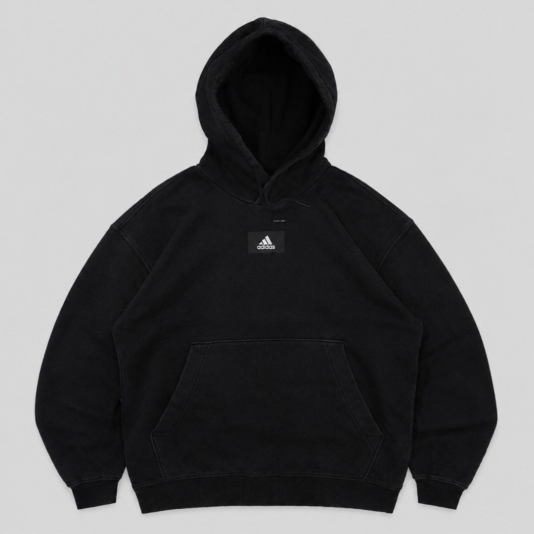 ADIDAS MID PRINT HOODIE (Category: Coats, Jackets and Outerwear) located in Saint Bernard. Submitted by j0h_mhongg (Listing ID 1469503773, Image 1). Description: - DIMES: 23 × 26 - NO ISSUE - GOOD CONDITION - 10/10 COLOR RATE ADIDAS MID PRINT HOODIE.