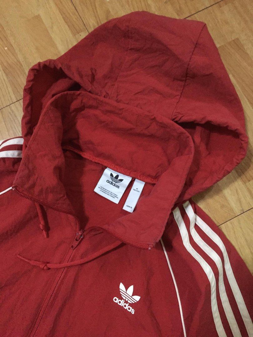 Adidas Packable Hoodie Jacket (Category: Coats, Jackets and Outerwear) located in Manila. Submitted by a.stmngo (Listing ID 1469507134, Image 3). Description: Size Medium on tag (Best fit Large to XL) Width 23.5 inches Length 30 inches Minimal dirt and stain (see last photo) Needwash Color rate 9/10 📍Manage your expectation. Item is thrifted. 📍Nagcarlan, Laguna.