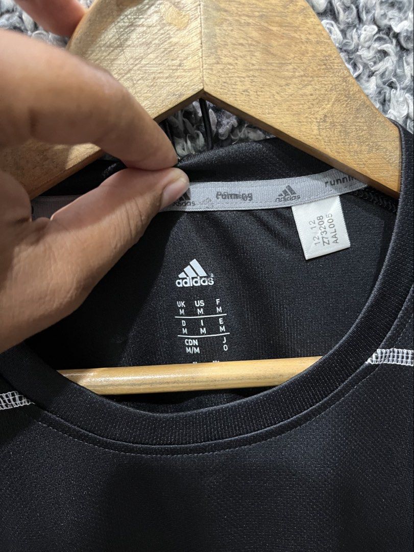 Adidas Response 3-Stripes Tee | Size M (Category: Tshirts & Polo Shirts ) located in General Trias. Submitted by zrchustle.604 (Listing ID 1469567869, Image 3). Description: Adidas Response 3-Stripes Tee in black (Product/Style Code: W50002). Key Features • Fabric Technology: Built with Adidas Climalite/Climacool moisture-wicking technology designed to pull sweat away from the body during runs and workouts. • Design Details: Features classic thre