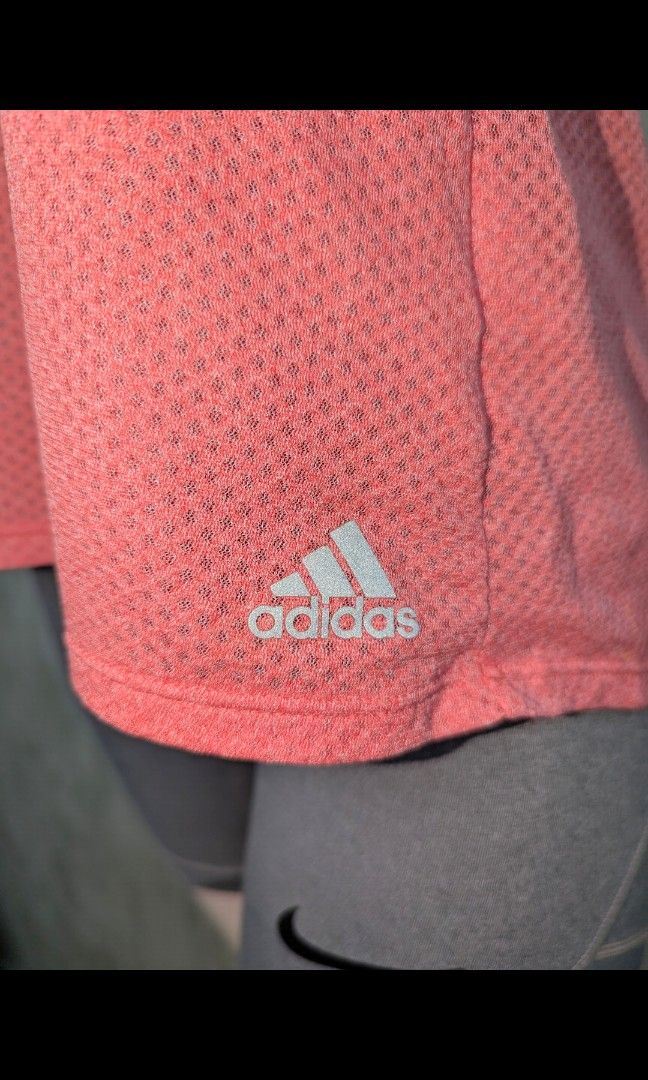 Adidas Response light speed running tank (Category: Activewear) located in General Santos City (Dadiangas). Submitted by kakrots.06 (Listing ID 1469400170, Image 3). Description: Adidas Response light speed running tank Excellent condition S on tag W:17"-18" L:24" (S-M) See through|Non-Padded 200+SF Ship via J&T Express MOP: Gcash/Maya/Maribank/Gotyme 📍 Location: General Santos City.