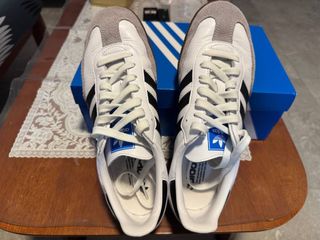 Adidas Retro White Navy Sneakers, sizes 36–42, Men's Fashion, Footwear ...