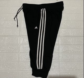 (Category: ) located in . Submitted by clear_out_closet (Listing ID 1469415303, Image 1). Description: .