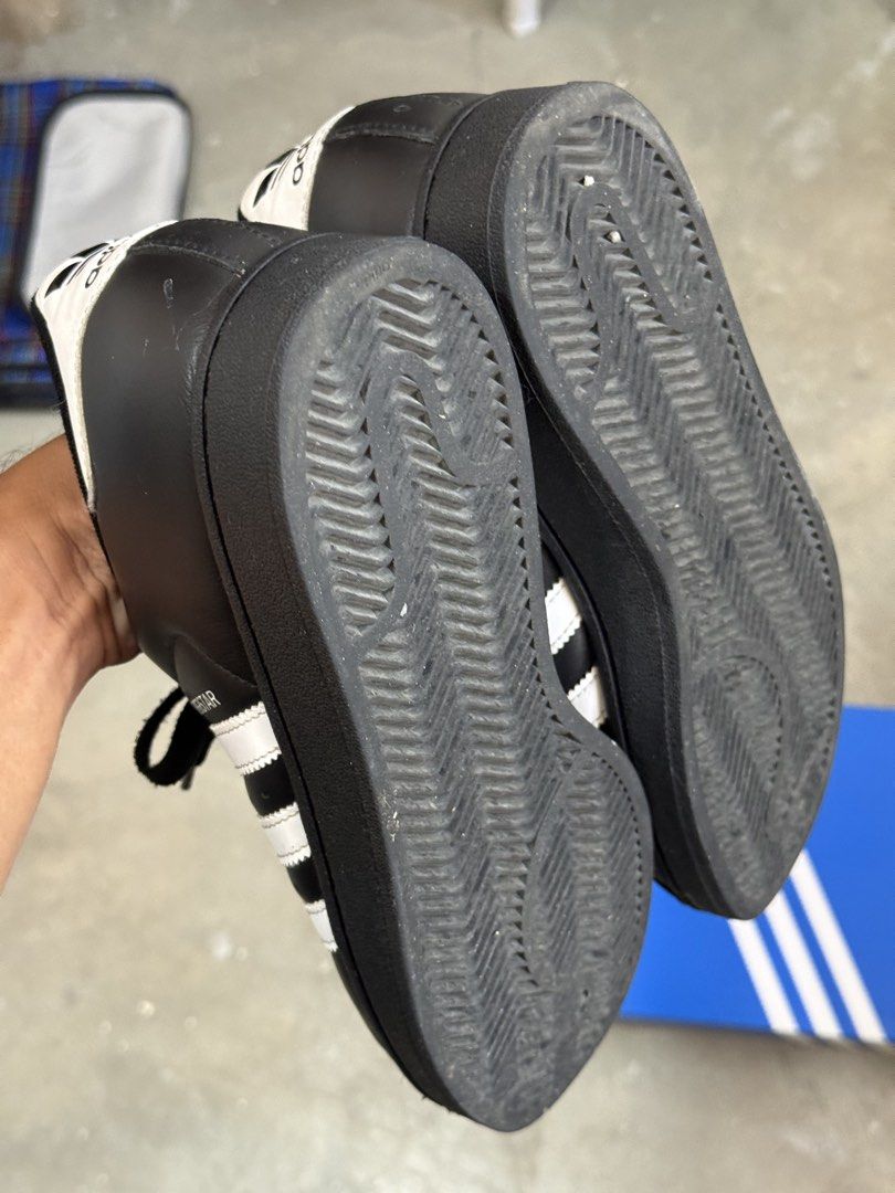 Adidas Superstar II (Category: Sneakers) located in Manila. Submitted by kieldoer (Listing ID 1469425951, Image 3). Description: Size: US 8.5 / UK 8 / EU 42 Not thrifted, bought in Adidas app Check pics nalang for details 1999 📍Lancaster Imus .
