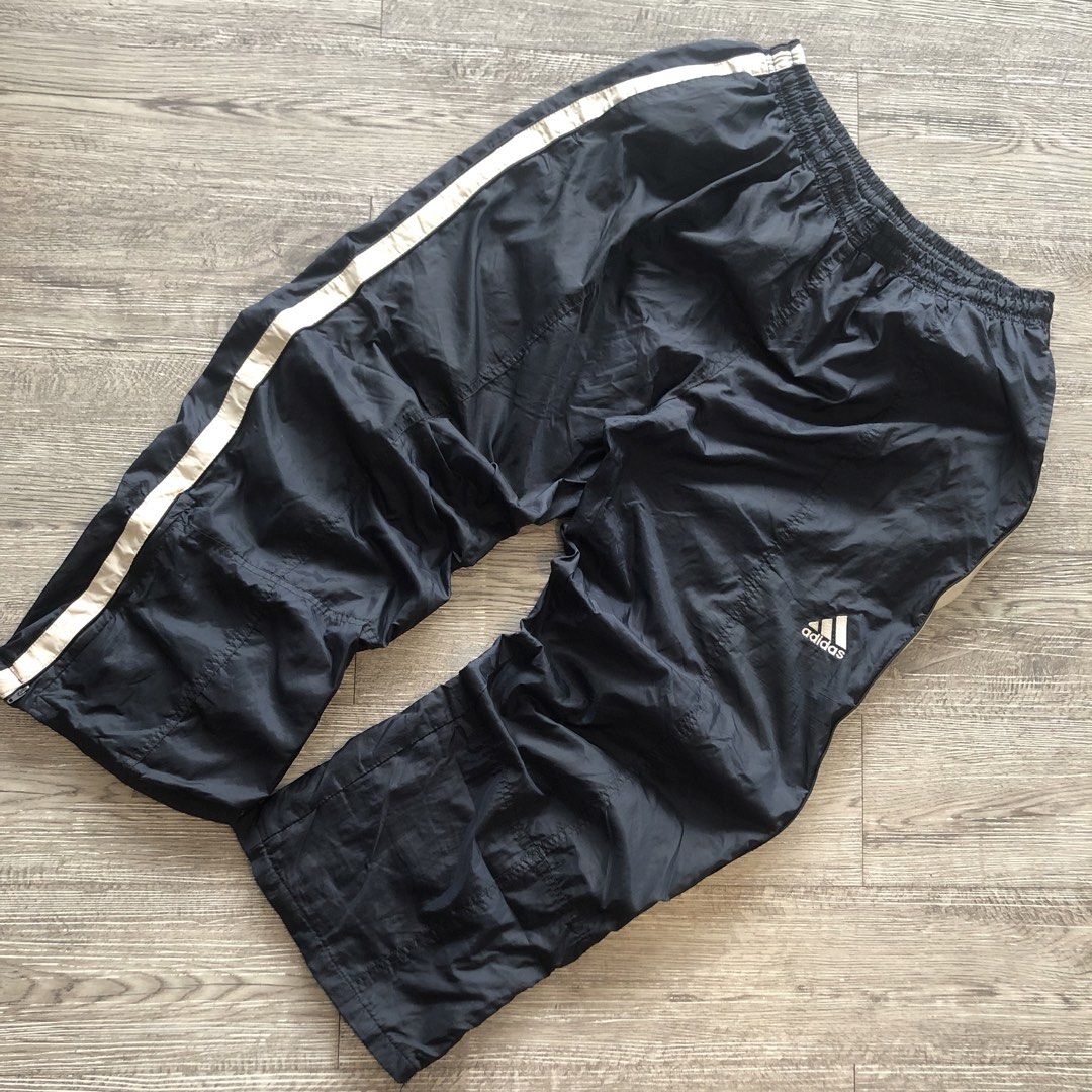 ADIDAS TRACKPANTS (Category: Coats, Jackets and Outerwear) located in Manila. Submitted by golden_znamss (Listing ID 1469477060, Image 1). Description: ADIDAS TRACKPANTS OLD RELEASE 400💸 W34-38 .