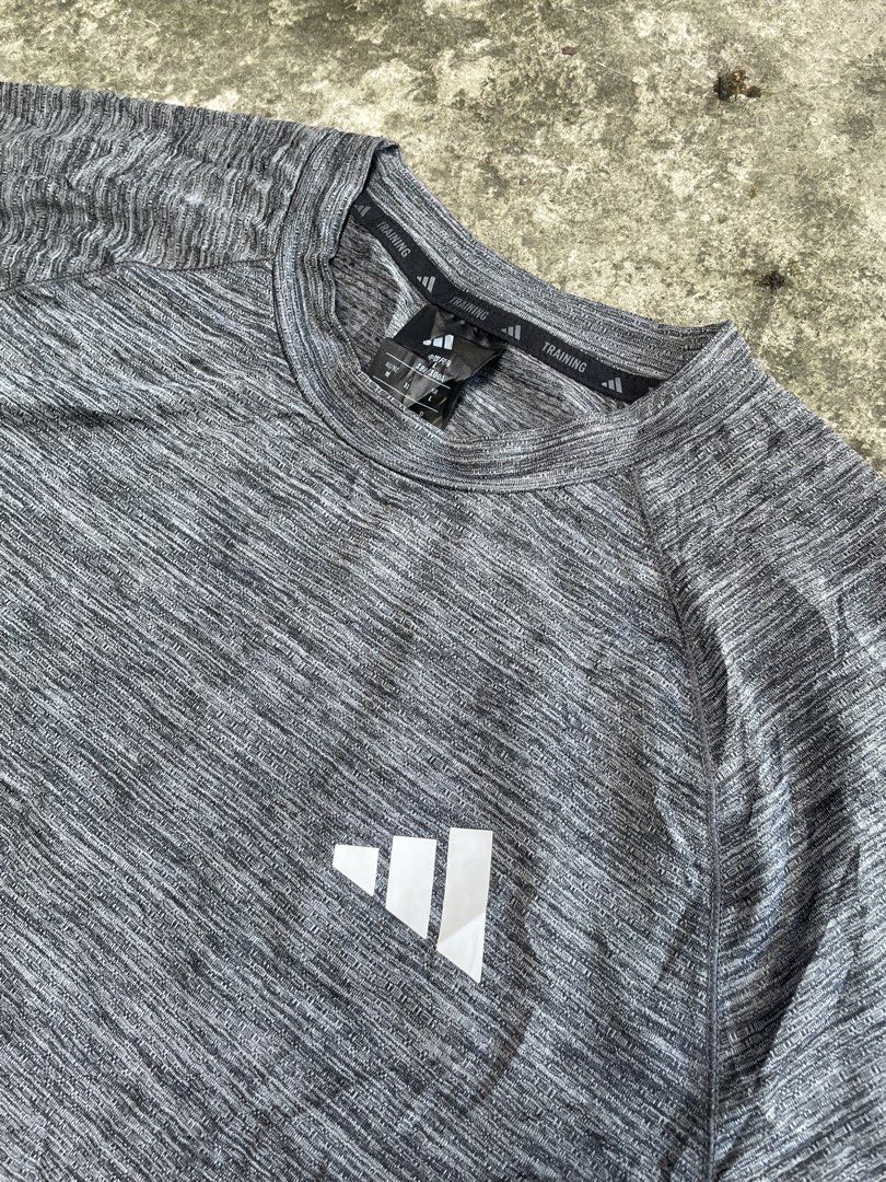 adidas training dry climacool (Category: Tshirts & Polo Shirts ) located in Las Pinas. Submitted by moncaz2461827 (Listing ID 1469426864, Image 3). Description: Ad!d@s training dry climacool Size medium on tag Dimes nasa around 19.5-20x27 Good as new condition Color rate 10/10 No issue .
