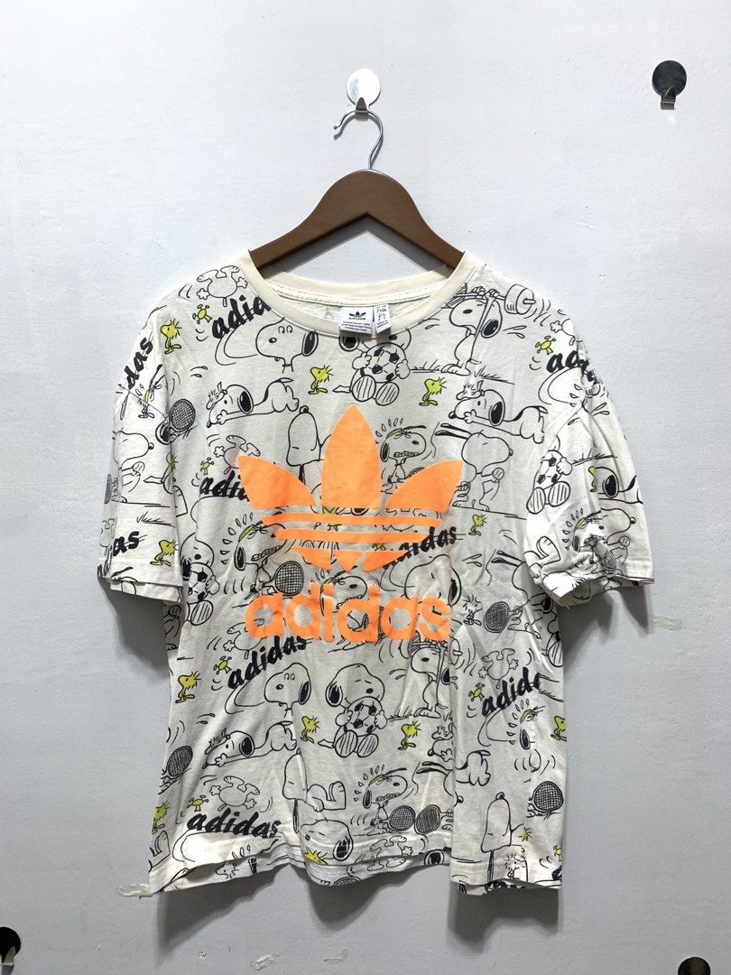 ADIDAS X PEANUTS T-shirt (Category: Tshirts & Polo Shirts ) located in Caloocan City. Submitted by eightyythrift (Listing ID 1469564597, Image 1). Description: .